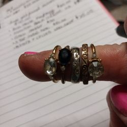 5 Costume Jewlry?? Rings