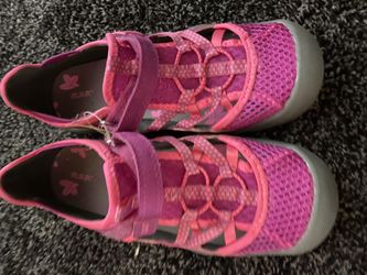 Kids water shoes