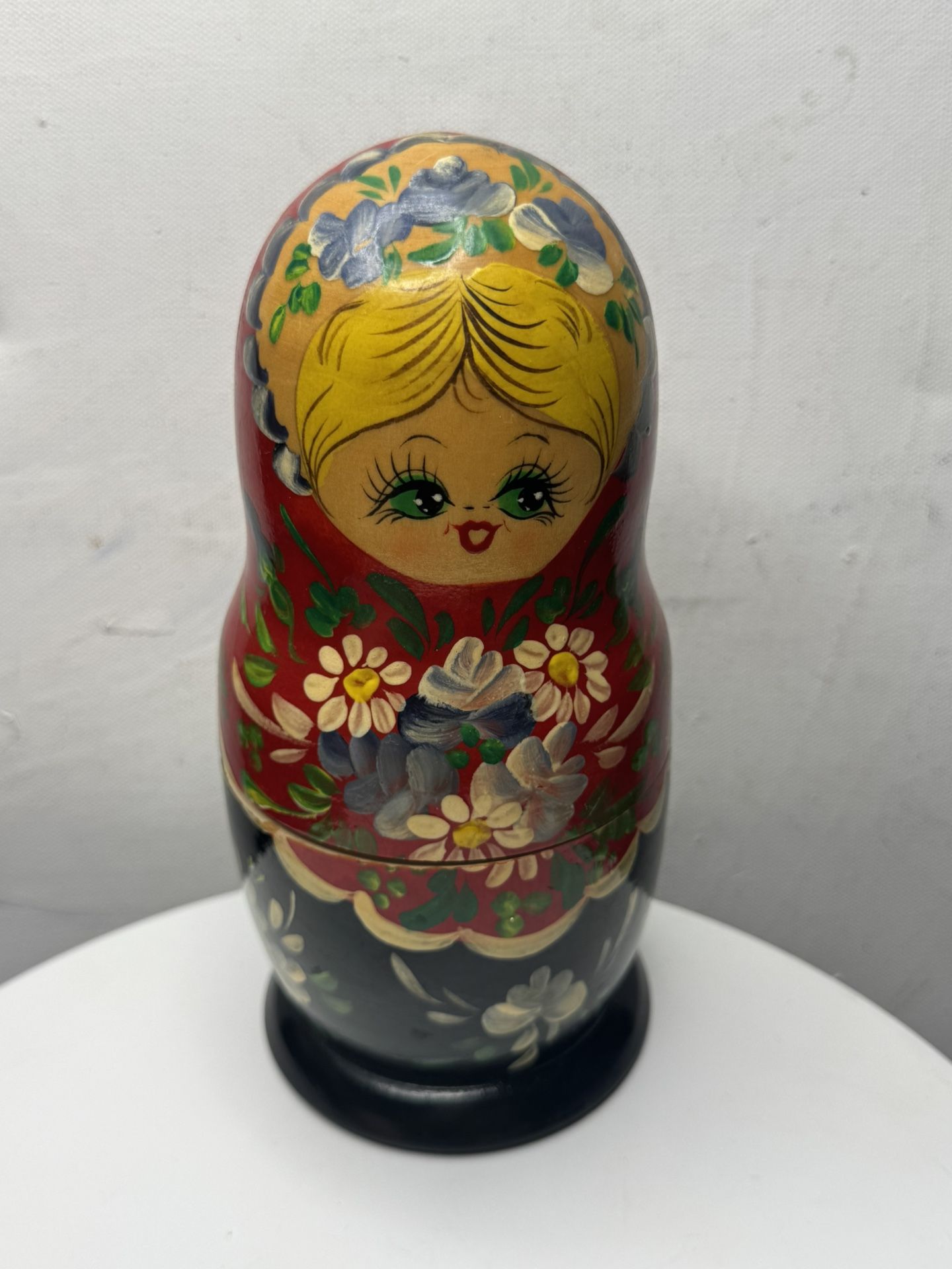Vintage Traditional Russian Matryoshka Doll - Hand Painted by Russian Artist - Set of 7 Dolls - 8" Height - First Doll with Floral Craft