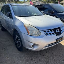 2013 Nissan Rogue!! 