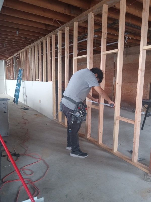 Drywall Hanger