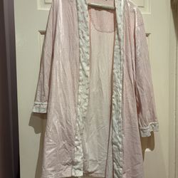 Charter Club Pink Gingham Floral Robe M