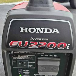 Honda EU2200i Inverter Generator – Like New 
