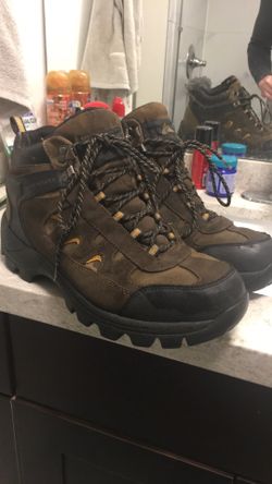 Men’s Ozark Trail hiking boots