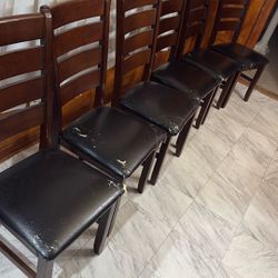 6 Free Chairs