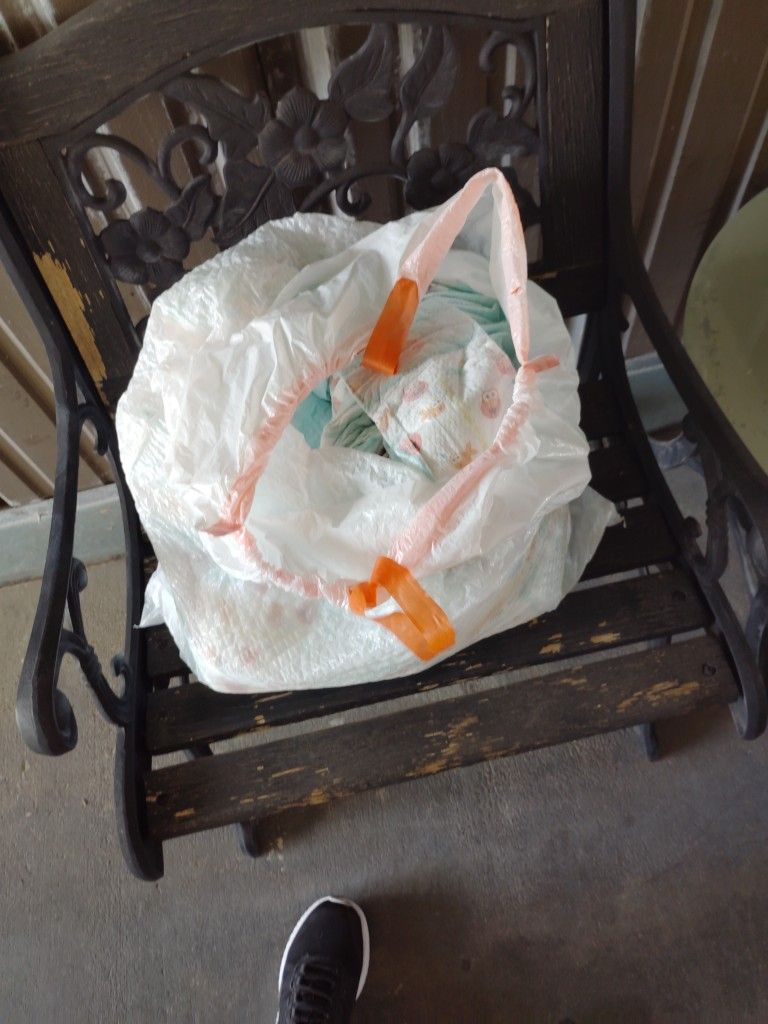 Free Size 2 Diapers 