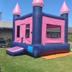 Bounce House 