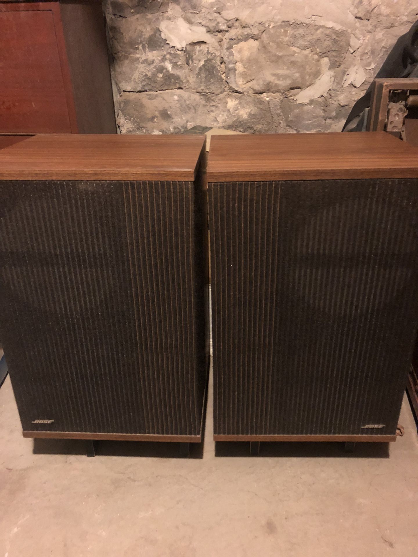 Vintage Bose 501 Speakers