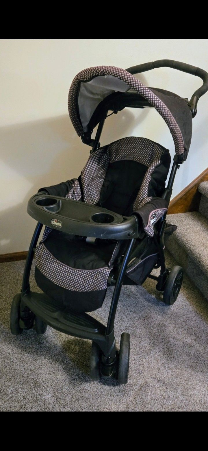 $49 Chicco stroller with cup holders and storage basket. HOLMDEL NJ 07733