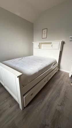 FULL BED WITH TRUNDLE
