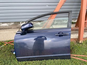 2010 Honda civic driver door