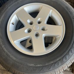 Set Of 5 Jeep Wrangler Wheels