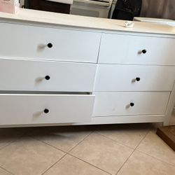 White Dresser W/6 Drawers