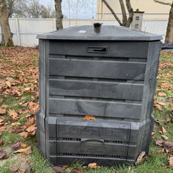 Free Compost Bin 