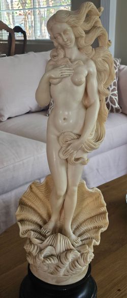 Birth of Venus Sculpture