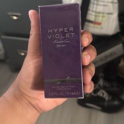 Kenneth Cole Hyper Violet “For Her”  1OZ (30ML)