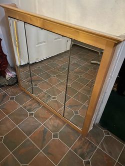 Vanity mirror/shelves