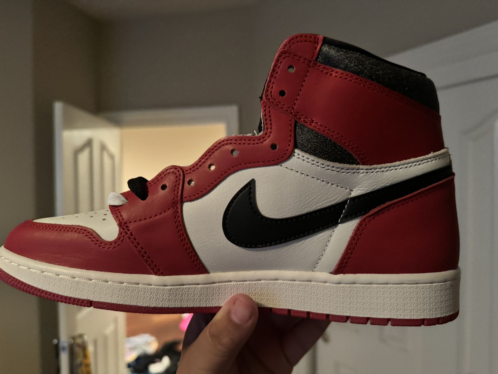 Air Jordan 1 Retro High Og Chicago Lost And Found Size 13