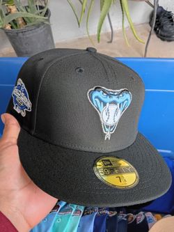 New era fitted hat 7 3/8.