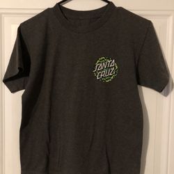 Santa Cruz boys T-Shirt size Medium