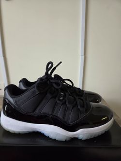 Jordan 11 "Space Jam" Low  sz 9.5