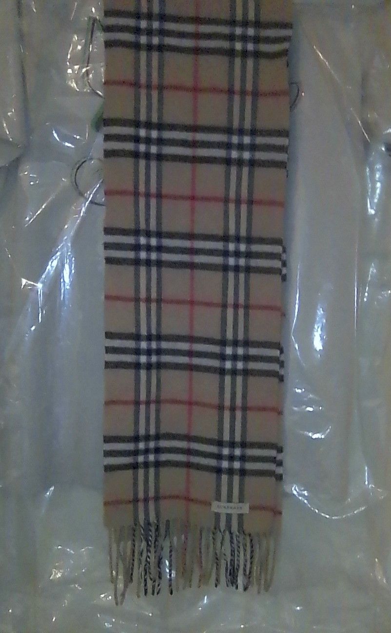 Burberry Two-Tone Checked Fringed Scarf