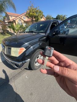 Car keys/llaves de autos/key fobs