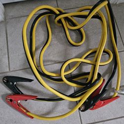 HEAVY DUTY JUMPERS.   CABLES 