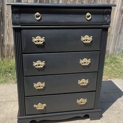 Dresser 39”W x 19”D x 52”H