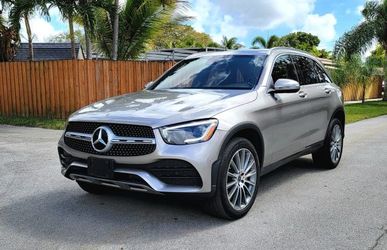 2022 Mercedes-Benz GLC