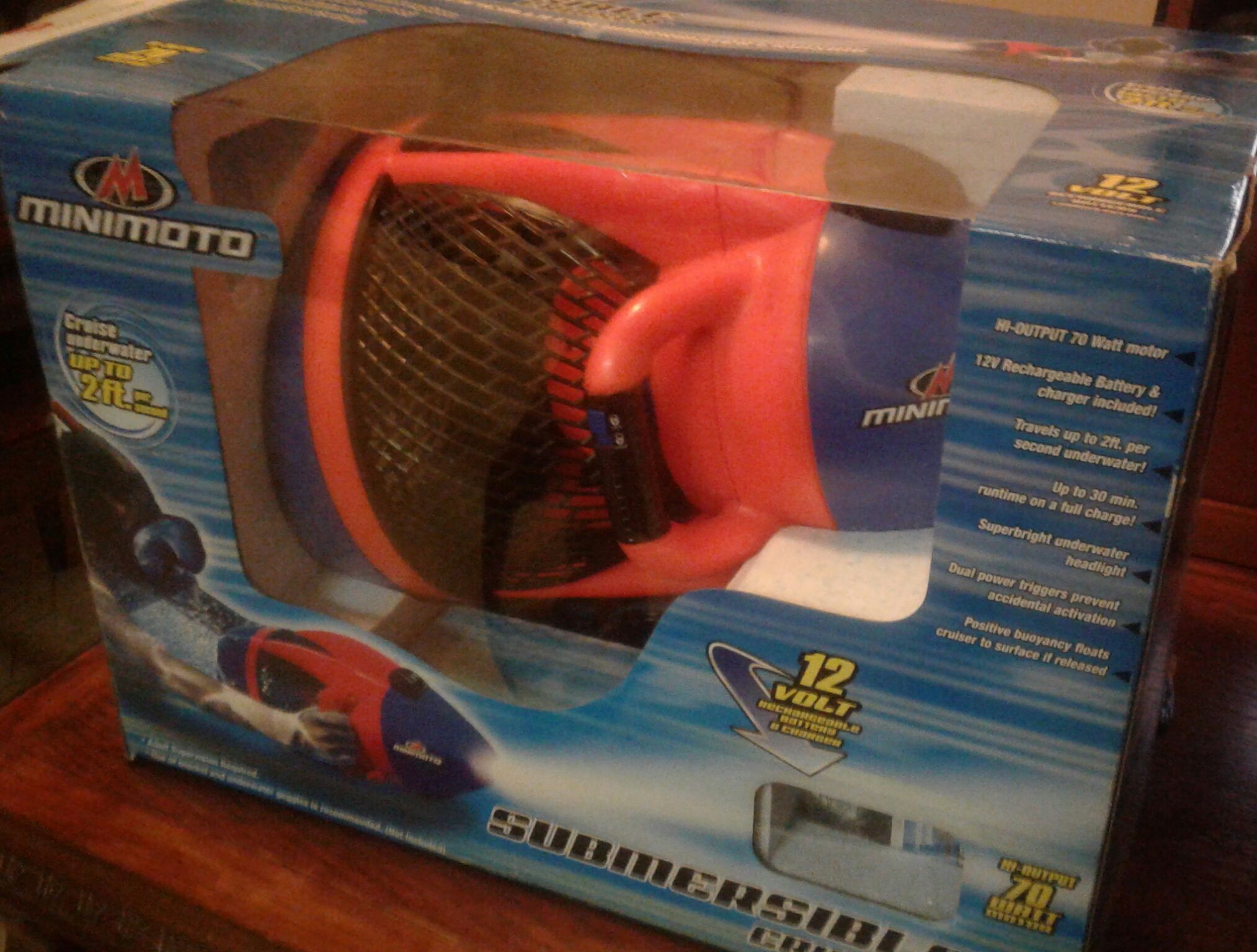 MINIMOTO SUBMERSIBLE CRUISER....MADE TO RIDE UNDER WATER....NEW IN BOX