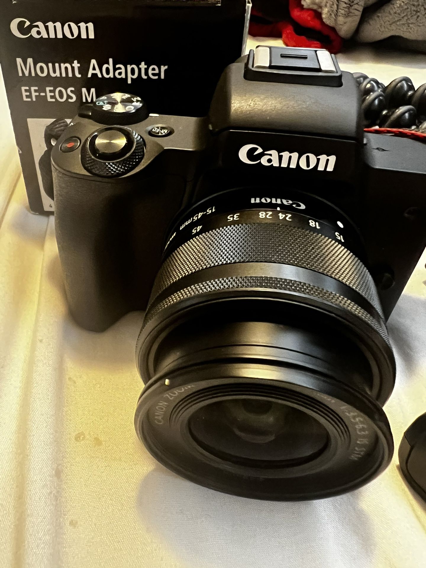 Canon EOS M50
