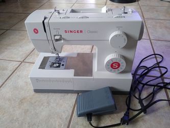 Singer Sewing Machine
