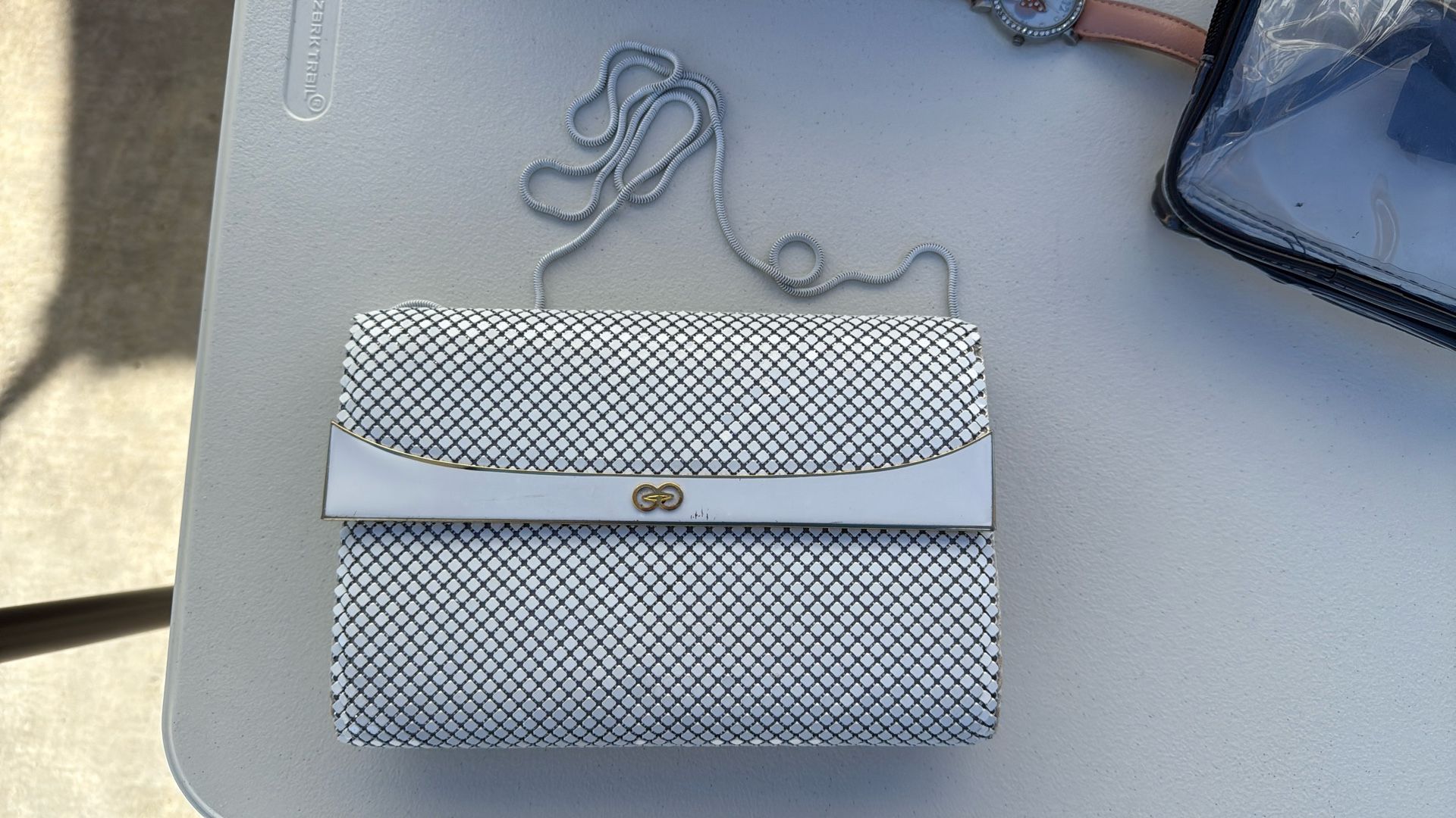 Guess purse 