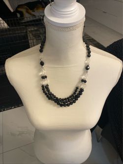 Black/clear beaded necklace