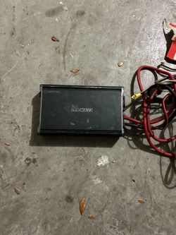 1200 watt amp KICKERZ