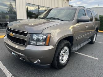 2012 Chevrolet Suburban LT 4X4