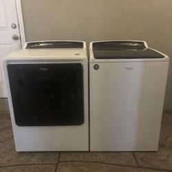 💥💥Whirlpool Too Load Washer And Gas Dryer 💥💥