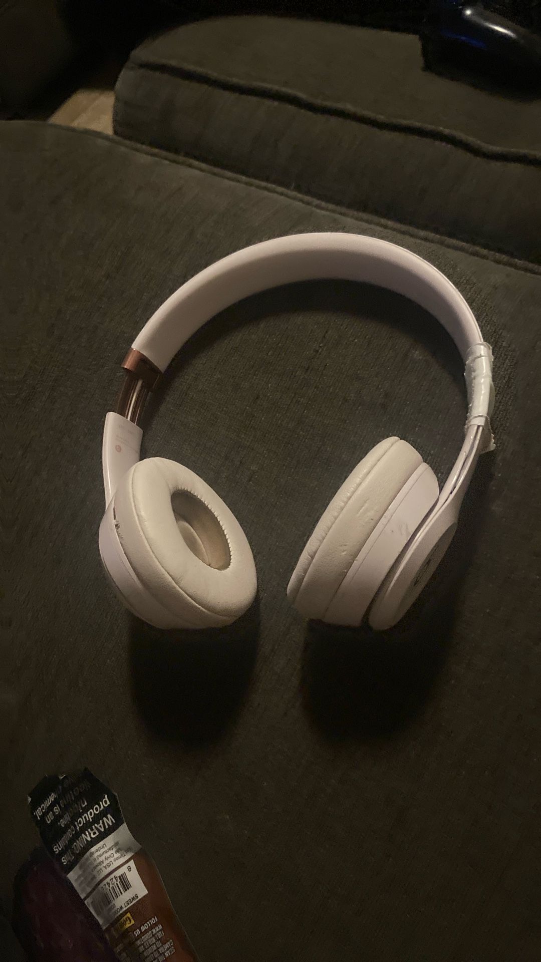 Lil Tape on It Beats White