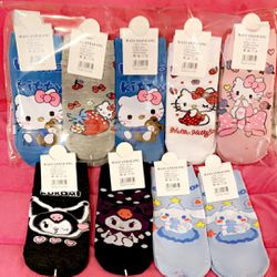 Hello Kitty And Friends Socks 