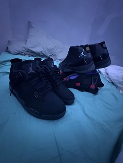 Jordan 4s Black cat size 9