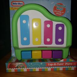 NEW LITTLE TIKES PIANO