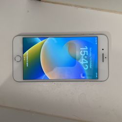 iPhone 8 Plus 