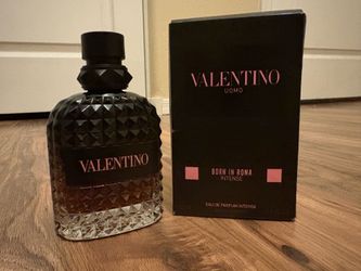 Valentino uomo born in Roma