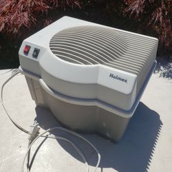 Holmes Cool Mist Humidifier 