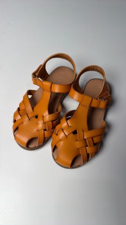 Kids Sandals, size 9 (lightly used)