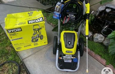 RYOBI PRESSURE WASHER  2500 PSI 1.2 GPM High Performance Cold Water Electric Pressure Washer