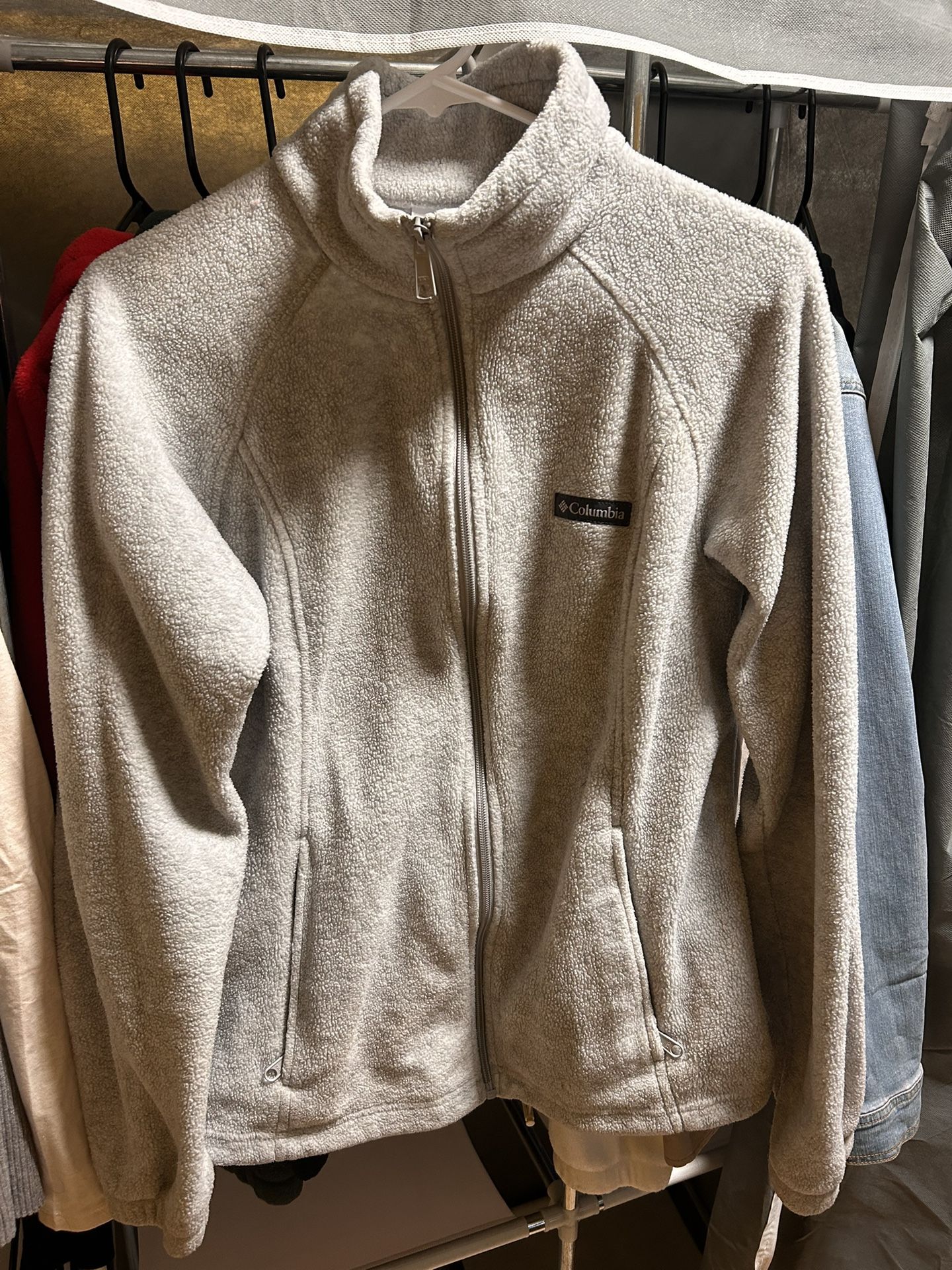 Gray Women’s Columbia Fleece Sweater