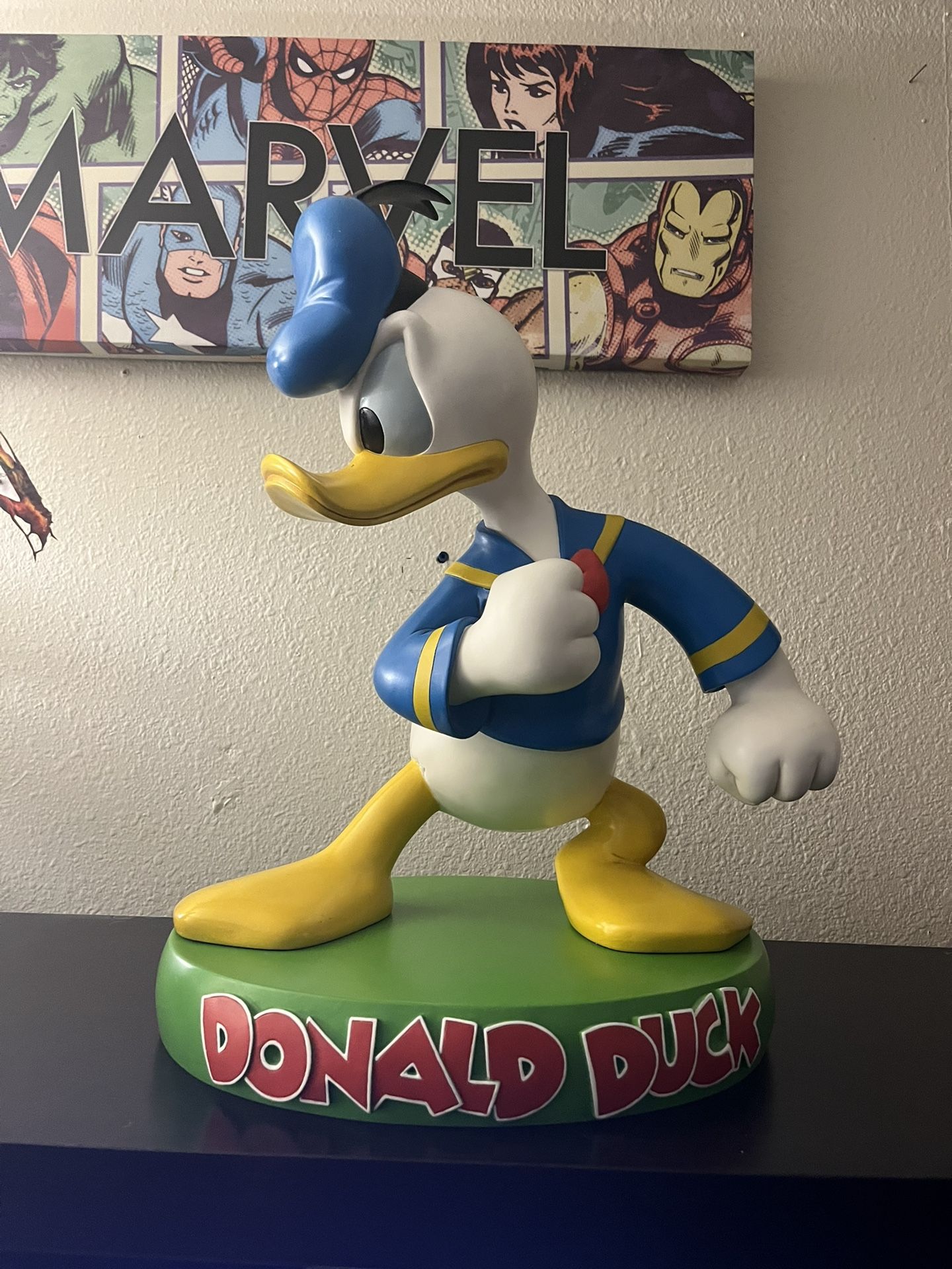 Disney Donald Duck Big Fig Statue