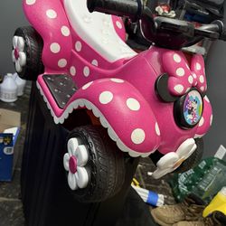 Minnie Mouse Powered Ride